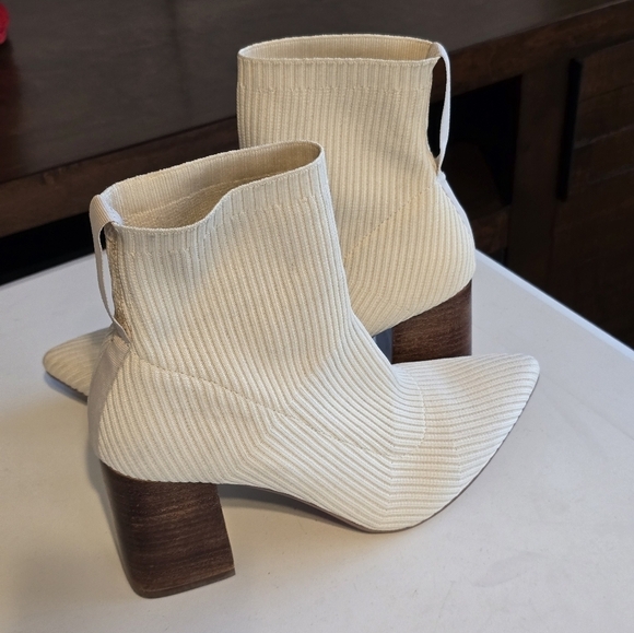 Steven New York by steve Madden Booties Women 10M Neta Cream Knit Ankle - Picture 13 of 15